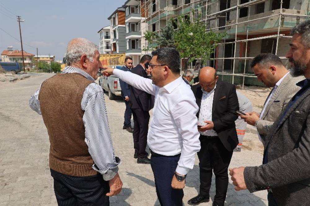 Nevşehir'de bozuk yollar bir bir onarılıyor