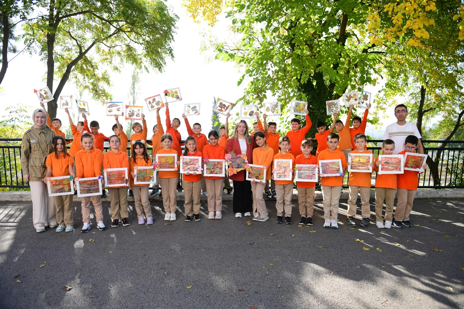 Bursa Osmangazi'de Çocuklar Sonbaharın Renklerini Sanata İşledi