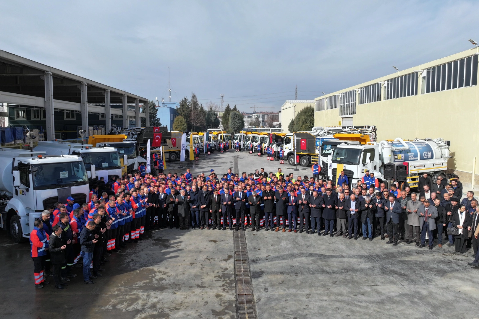 Başkan Altay 177 Milyon Lira Bedelle KOSKİ Ara&ccedil; Filosuna Kazandırılan 19 Yeni Aracı Tanıttı