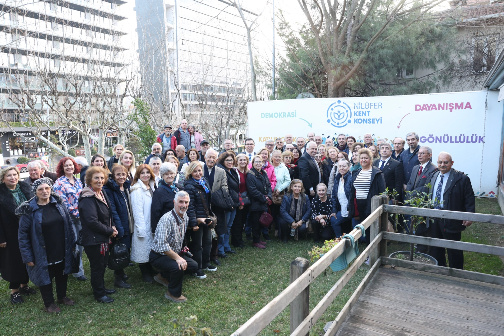 Başkan Şadi &Ouml;zdemir Emeklilerle Bir Araya Geldi