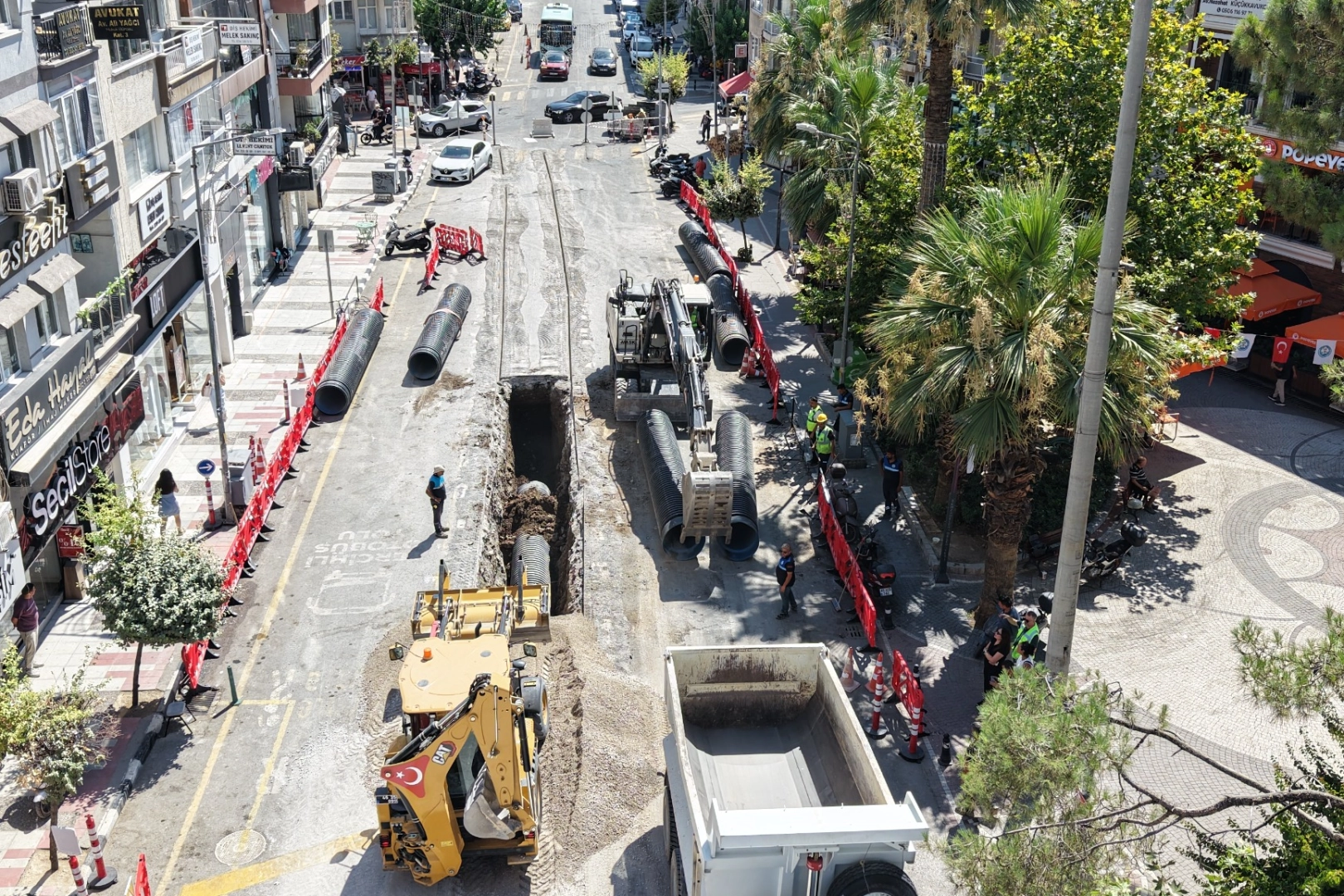 Manisa&nbsp;Şehir Merkezinde 25 Yıllık Soruna Neşter Vuruldu
