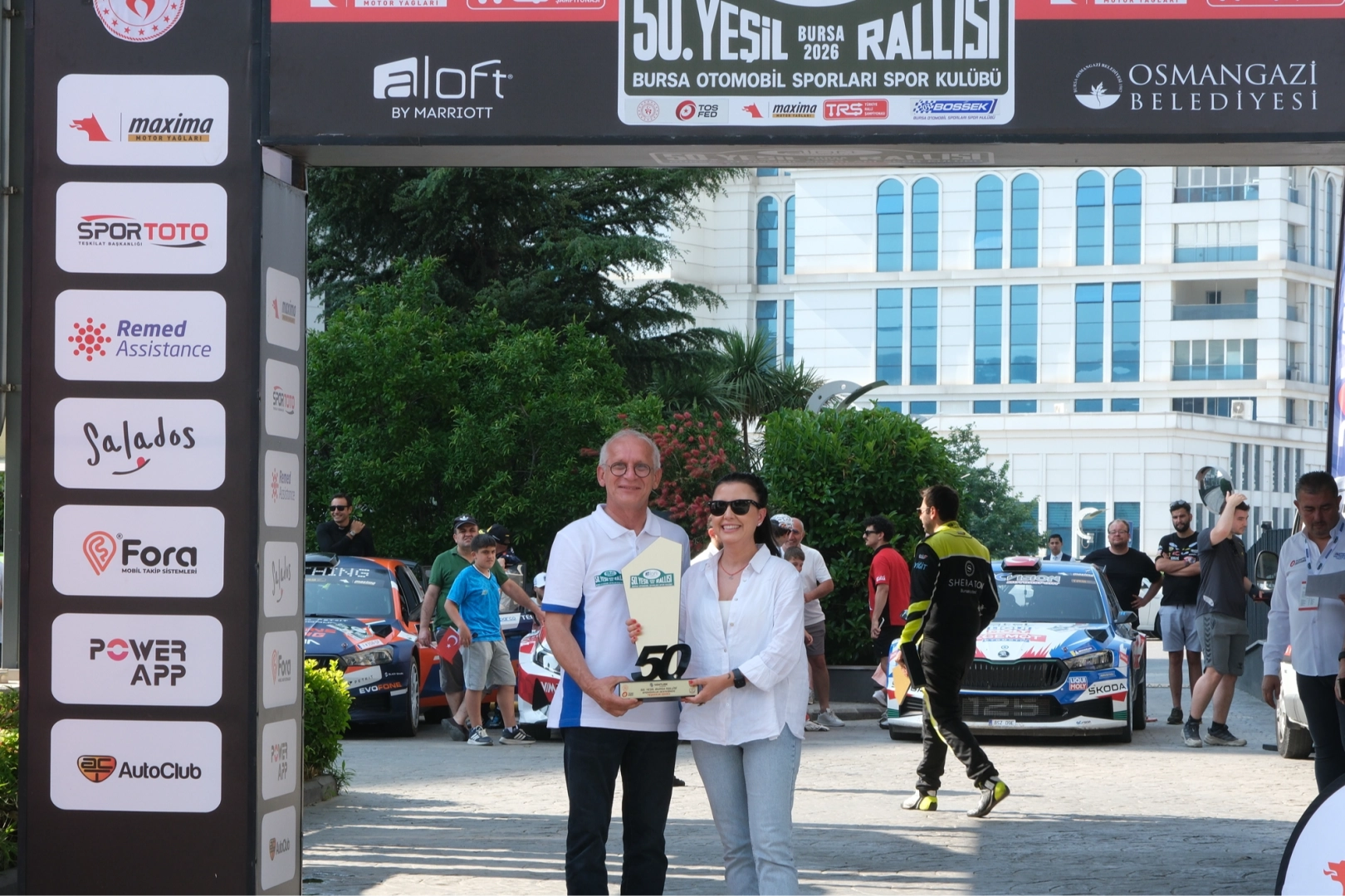 Şent&uuml;rk Otomotiv, Yeşil Bursa Rallisi'nde Hızın ve Başarının Yanındaydı