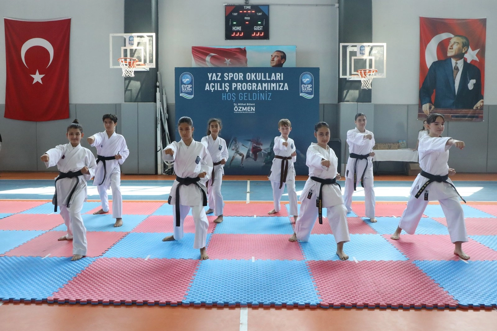 Ey&uuml;psultan Belediyesi Yaz Spor Okulları A&ccedil;ıldı
