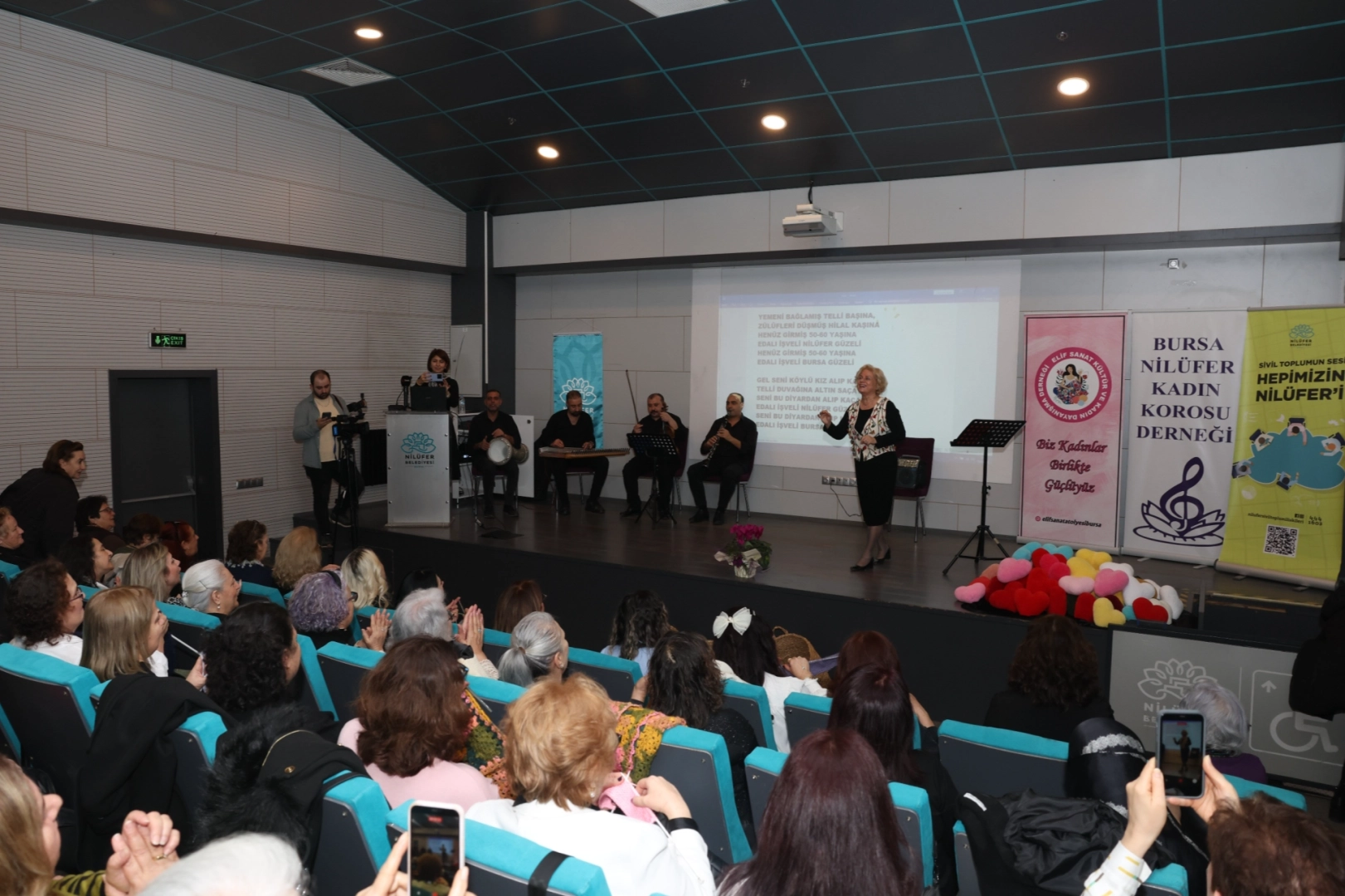 Kalpten İlmekler Huzurevi Sakinleri İ&ccedil;in Atıldı