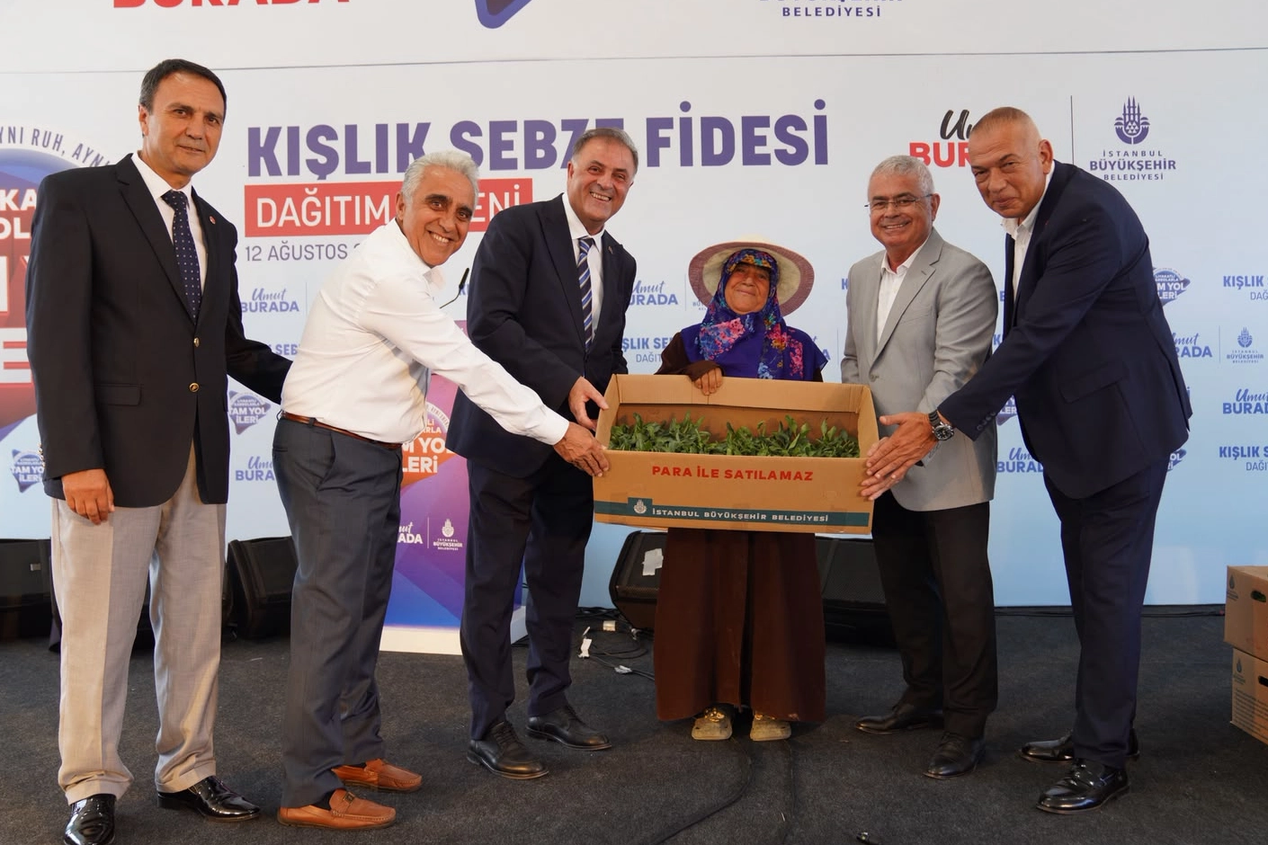 İBB&rsquo;den; &Ccedil;ift&ccedil;ilere &Uuml;cretsiz Kışlık Sebze Fidesi!