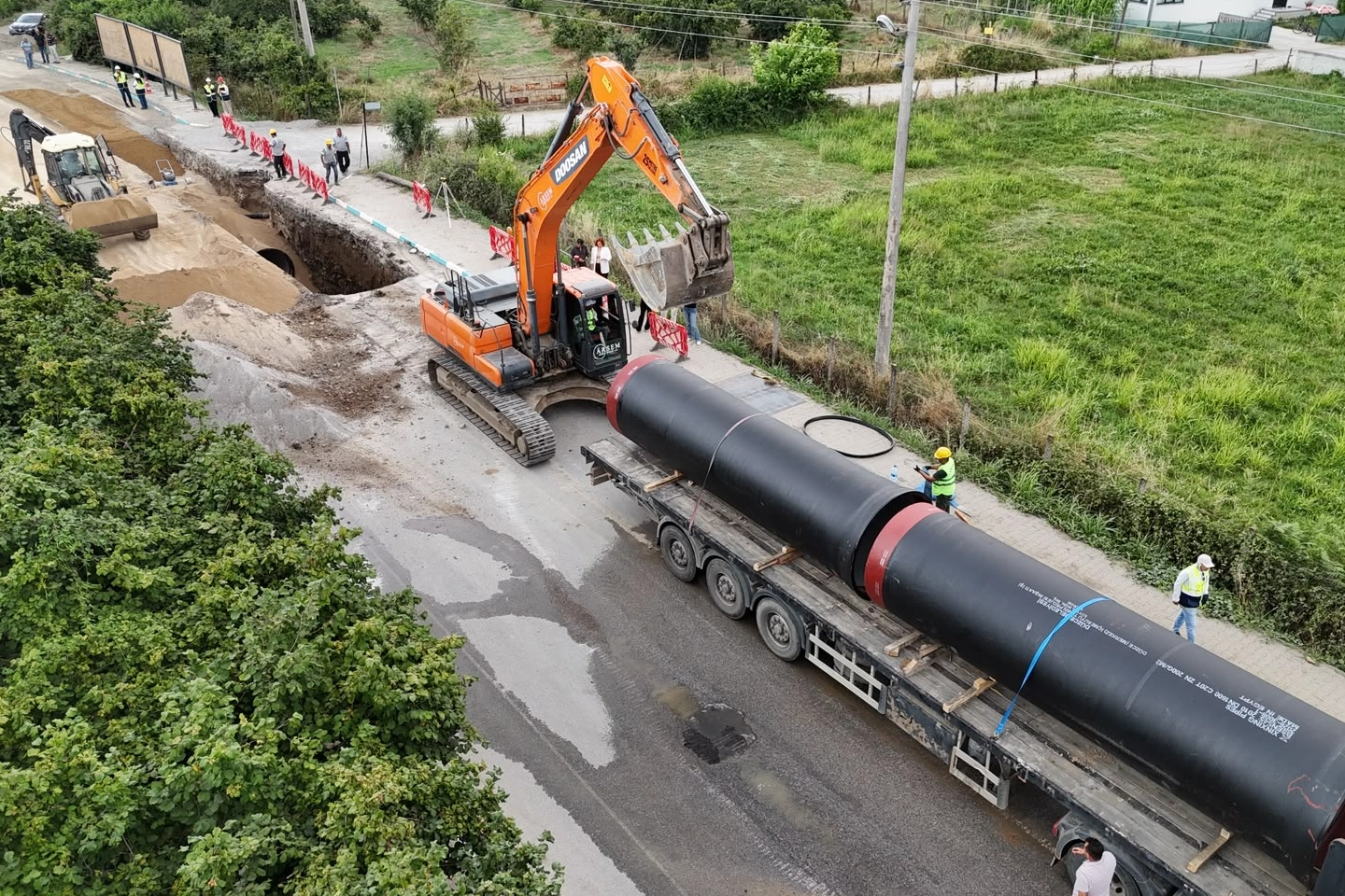 D&uuml;zce'de&nbsp;İ&ccedil;me Suyu Projesi&rsquo;nde 23 Km&rsquo;ye Ulaşıldı