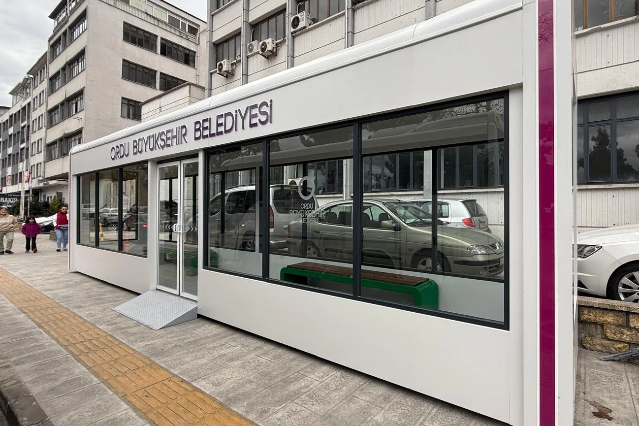 Bu Durakta Konfor Ve Teknoloji Bir Arada