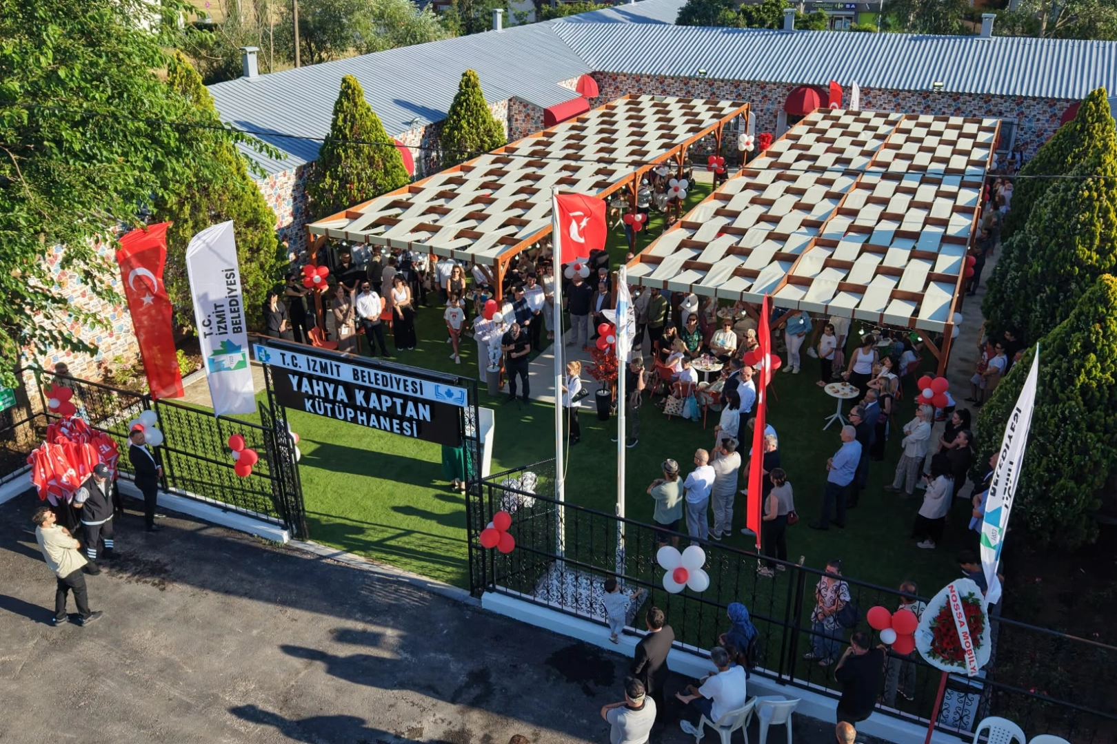 İzmit Belediyesinden Hizmet Atağı