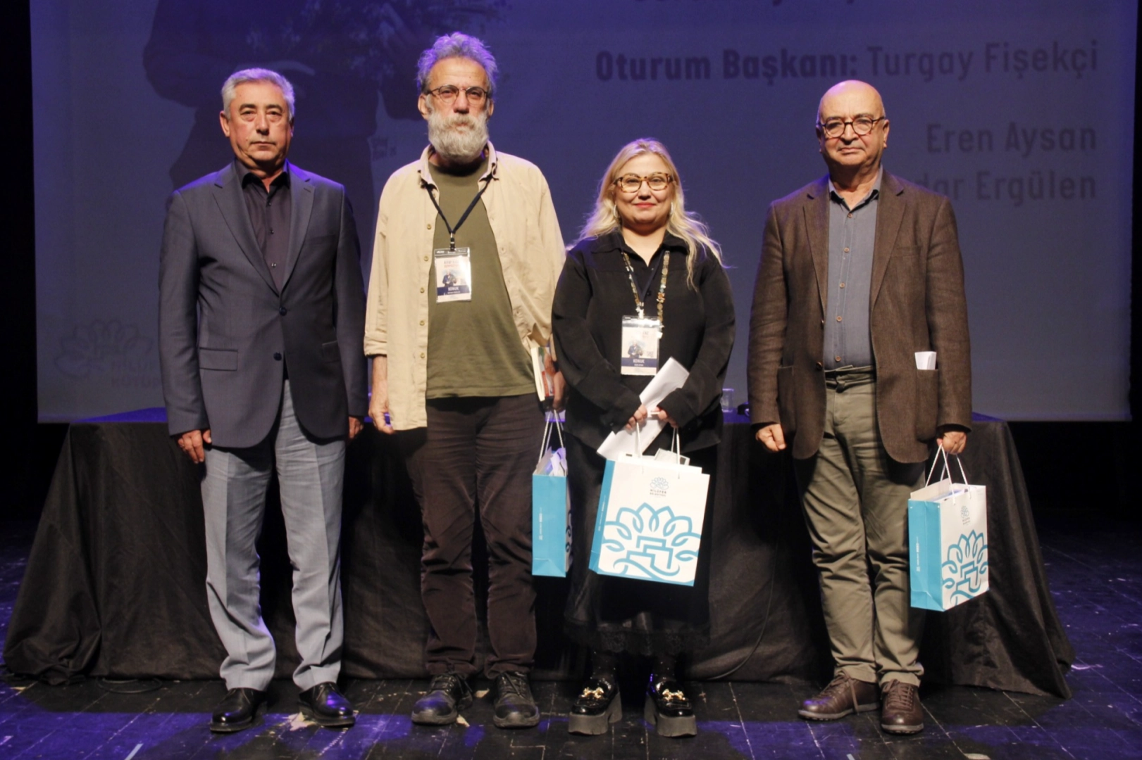 Rıfat Ilgaz’a Saygı Duruşu, Sempozyum Ve Ödül Töreniyle Taçlandı