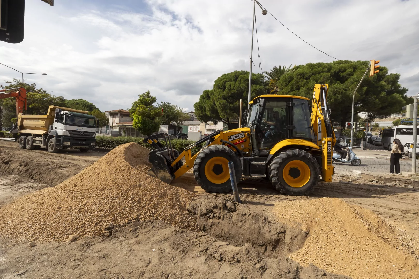 Bergama&rsquo;da Taşkın Riskine Karşı 22 Milyon Liralık Altyapı Hamlesi