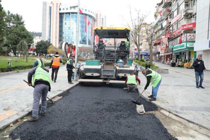 İzmitlilerin istemediği küp taşlar kaldırılıyor 