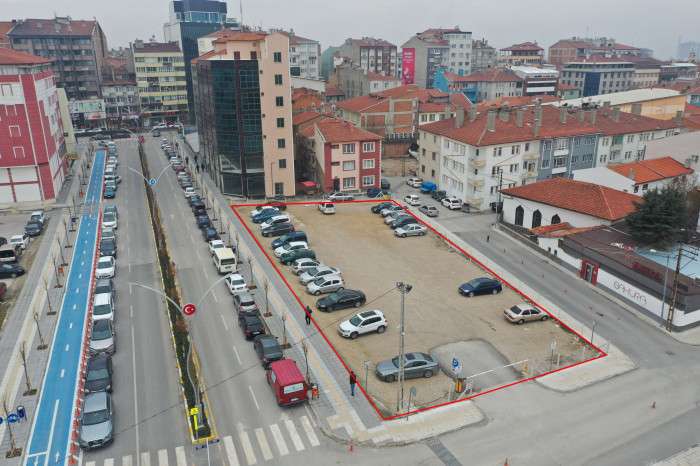 Çorum Belediyesi'nden tarihi kent meydanı için önemli bir adım daha