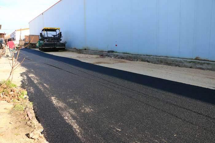 Sanayi 5. Sokak'ta asfaltlama çalışmaları başladı 