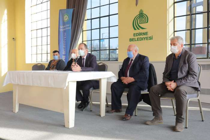 Gürkan, esnafla bir araya geldi