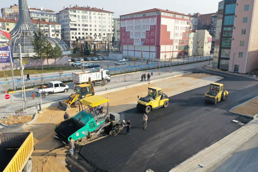 Yeni otobüs durağında çalışmalar sona yaklaştı