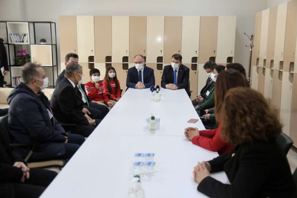 Sivas'ta öğretmen odalarının standartları yükseltiliyor