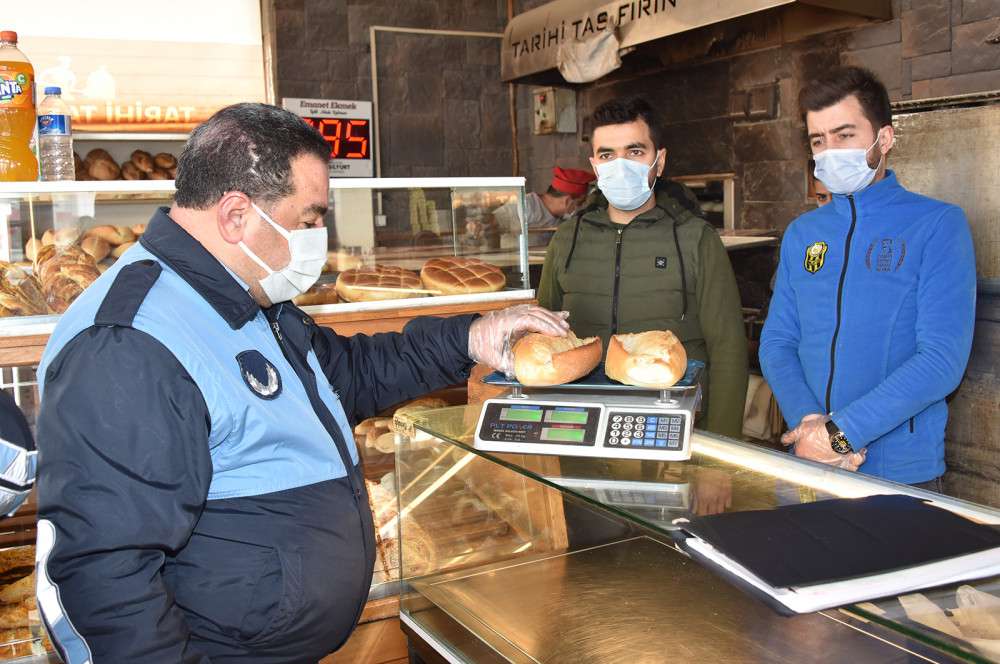 Büyükşehir zabıtasından ekmek denetimi