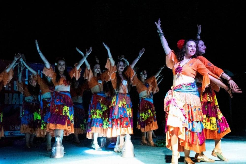 5 ülkeden 350 dansçı Edirne Keşan’da sahne aldı