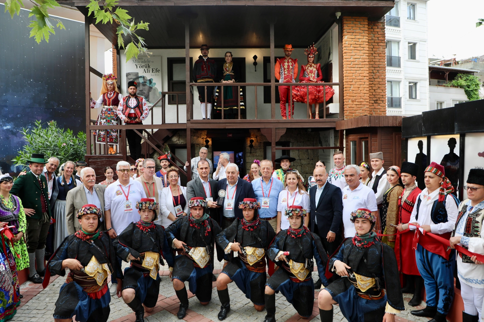 D&uuml;nya K&uuml;lt&uuml;rlerinin Sanat Mirası B&uuml;y&uuml;k&ccedil;ekmece&rsquo;de Hayat Buldu