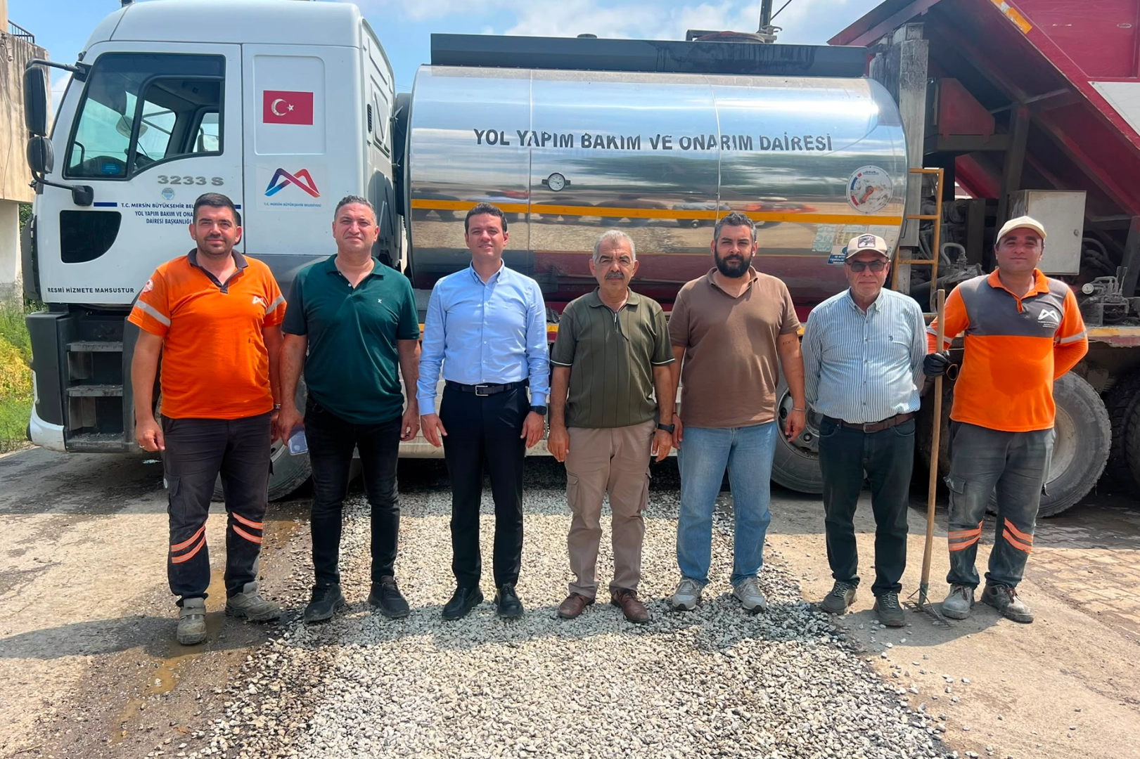 Mersin B&uuml;y&uuml;kşehir Tarımsal &Uuml;retim B&ouml;lgelerinde Ulaşım Altyapısını G&uuml;&ccedil;lendiriyor