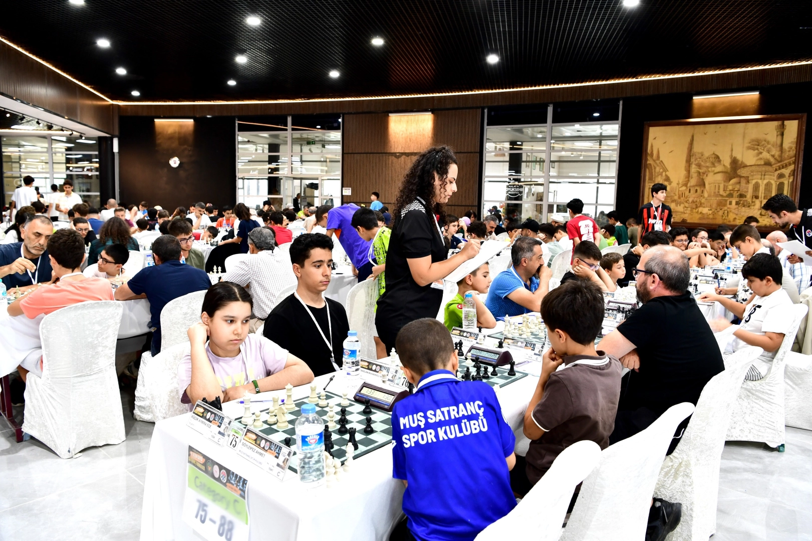Malatya'da Uluslararası Altın Kayısı Satran&ccedil; Turnuvası Devam Ediyor