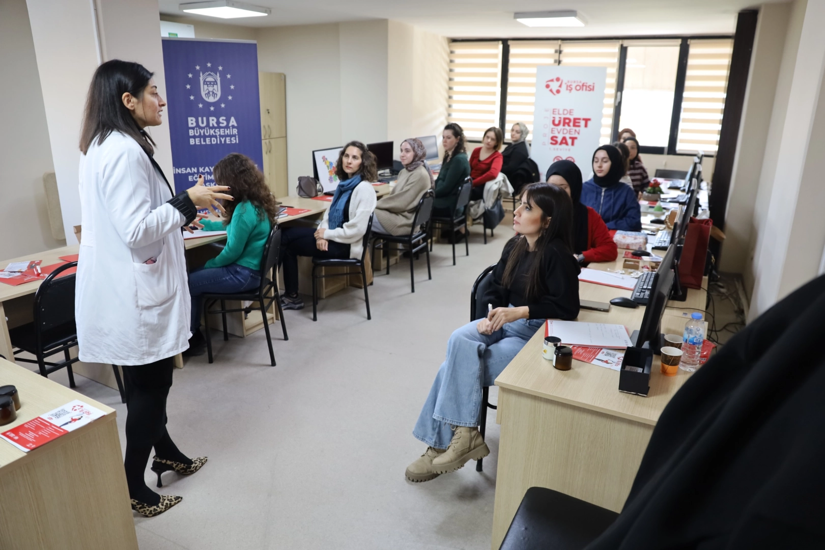 Üreten Kadınlara Büyükşehir Desteği