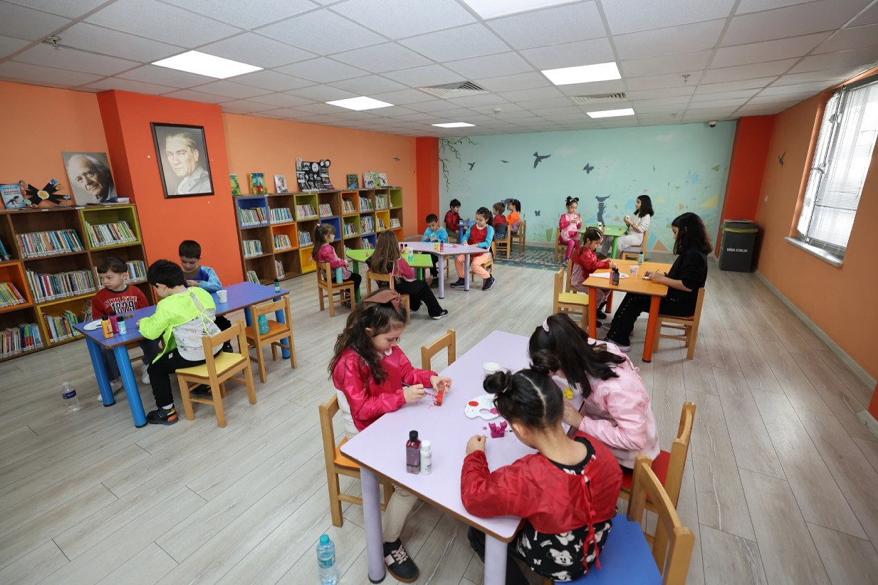 S&ouml;mestir Tatili Coşkusu K&uuml;&ccedil;&uuml;k&ccedil;ekmece&rsquo;de Yaşandı