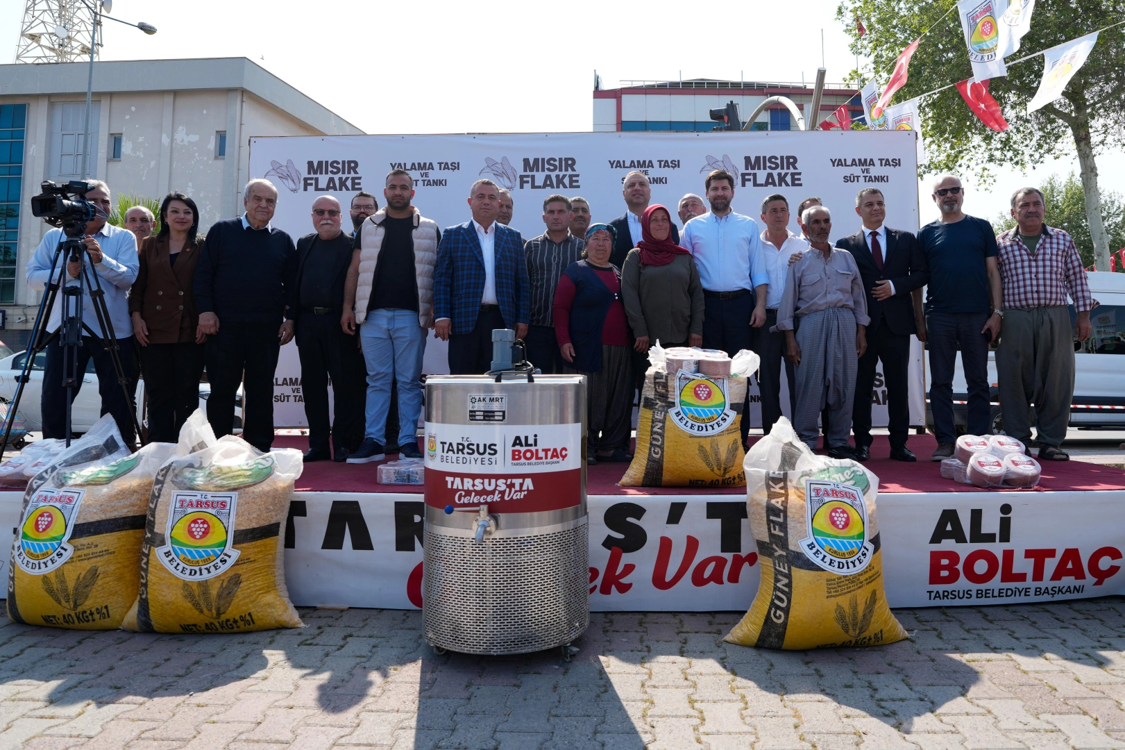 Tarsus Belediyesi&rsquo;nden &Uuml;reticiye G&uuml;&ccedil;l&uuml; Destek