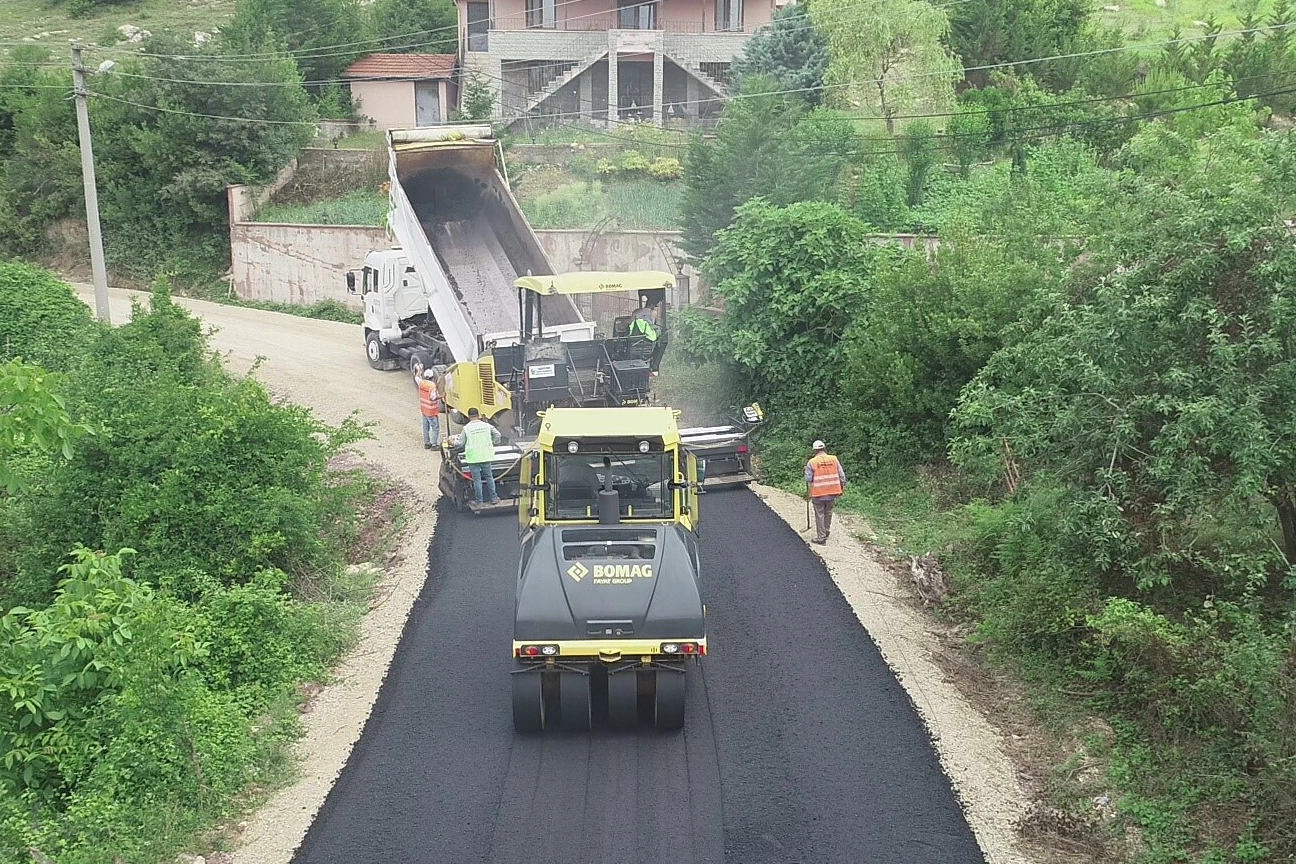 Kocaeli B&uuml;y&uuml;kşehir, Kandıra&rsquo;da Yol Konforunu Artıracak