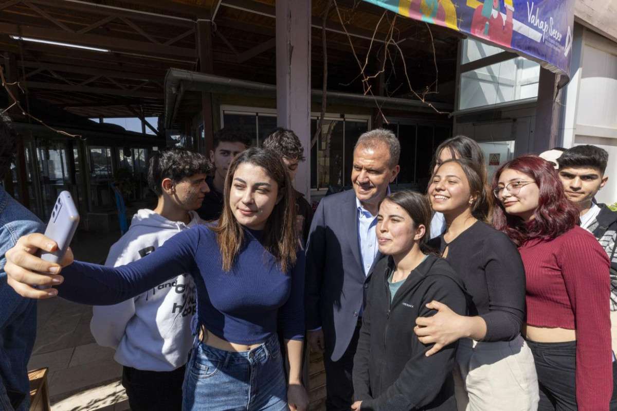 Büyükşehirden öğrencilerin yüzünü güldürdü