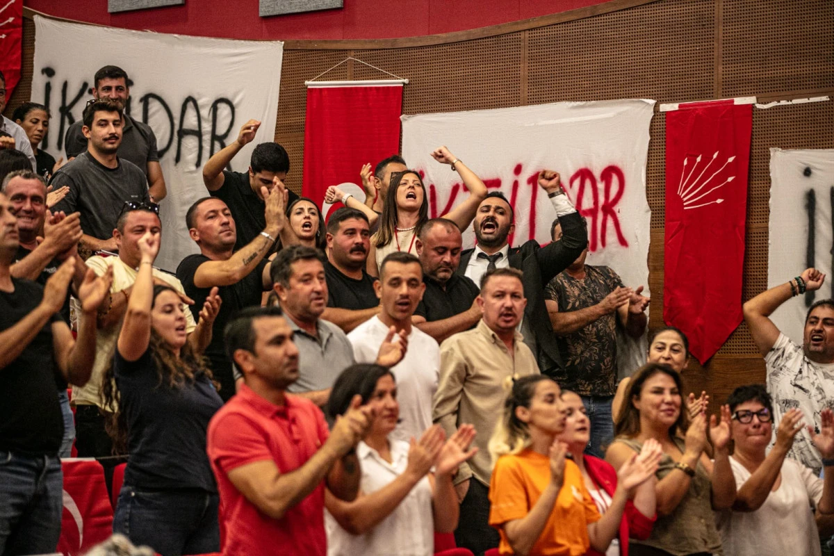 CHP Güzelbahçe’de Devrim Seyrek güven tazeledi
