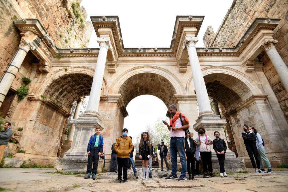 Çocuklar ve gençlerle Kaleiçi turu