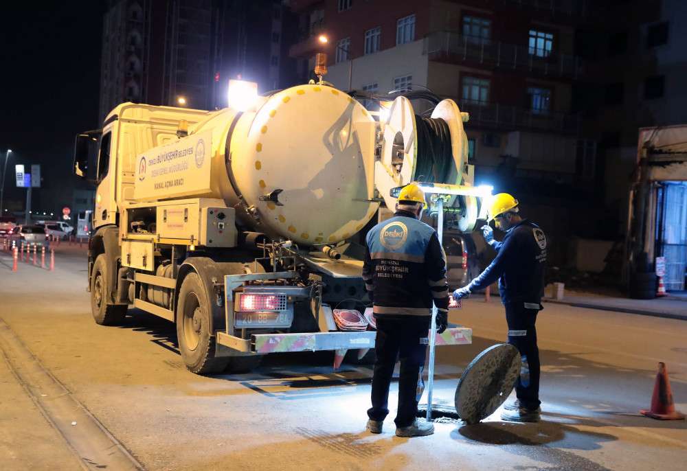 Denizli Büyükşehir ekipleri yeni yıla görev başında girdi