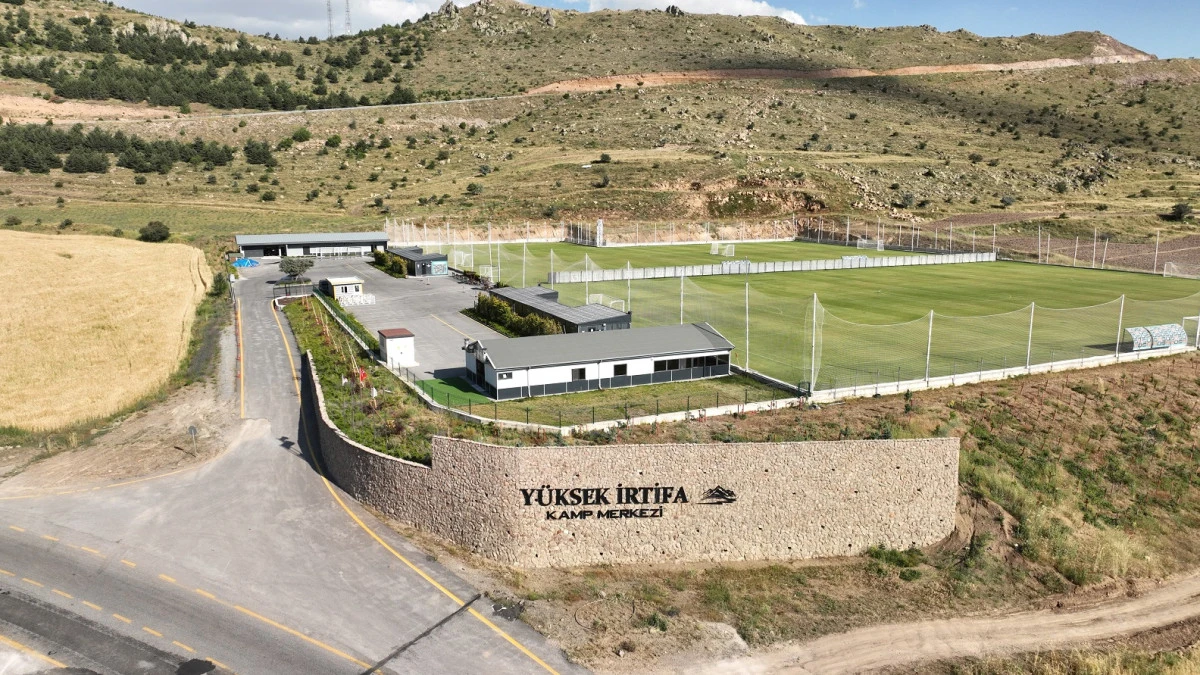Erciyes'in zirvesi, yaz kampı için yerli ve yabancı 25 kulübün tercihi oldu