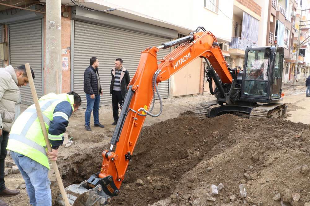 MASKİ, Turgutlu Merkezde İçme Suyu Hattı Döşüyor