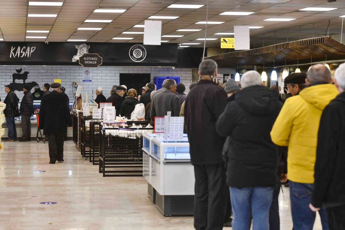Uygun fiyatlı et satış uygulamasına Başkentliler'den yoğun ilgi