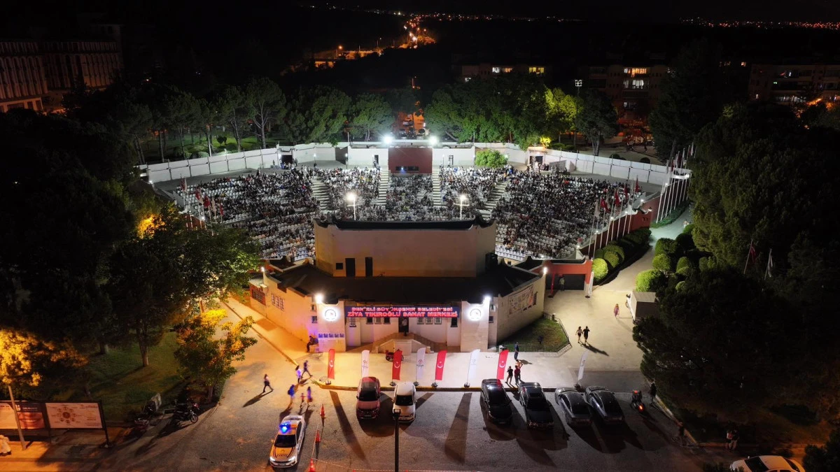 “Yaz Sinema Akşamları” perdelerini açtı