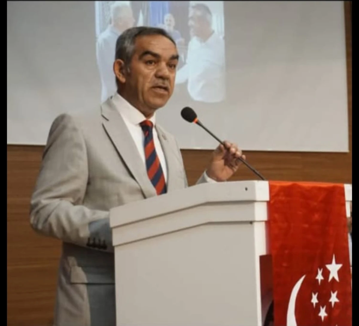 YOLA İSİM ARAYANA KADAR, YOLU YAPAN İŞ&Ccedil;İNE ZAM VER!