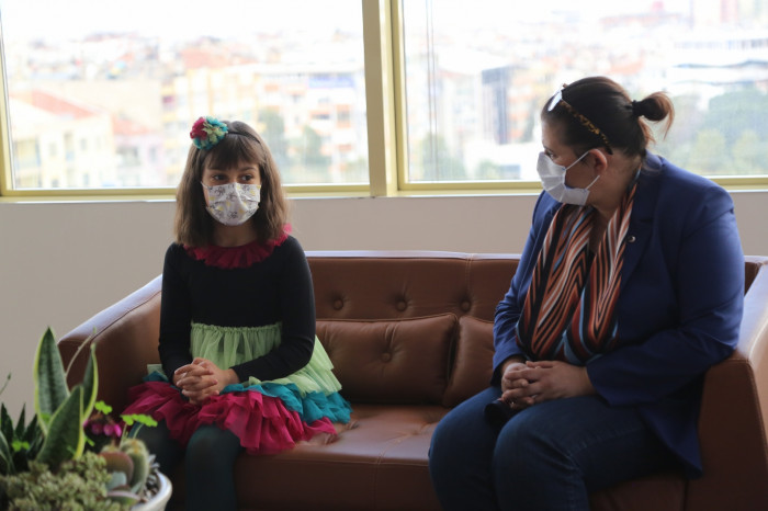'Piyano Yeteneği' Derin Sagut, Başkan Çerçioğlu'nu ziyaret etti